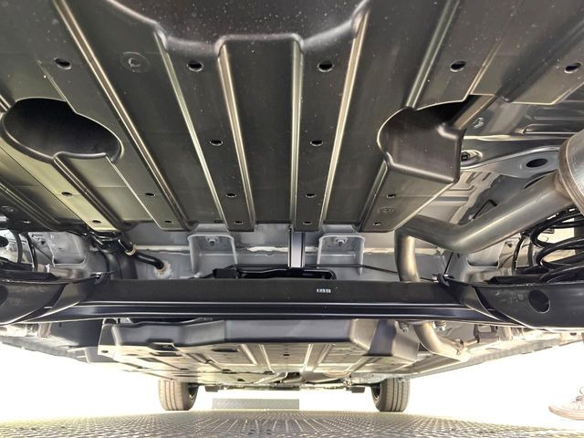 下回りがきれいなうちに、防錆加工の施工がオススメ。降雪地域はもちろん、沿岸部にお住いの方や、趣味でマリン・ウィンタースポーツをされる方に大変好評いただいております。