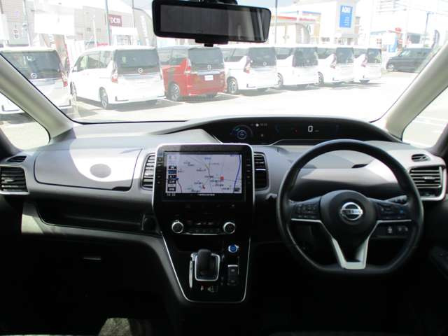 セレナ1.2 e-POWER ハイウェイスターV