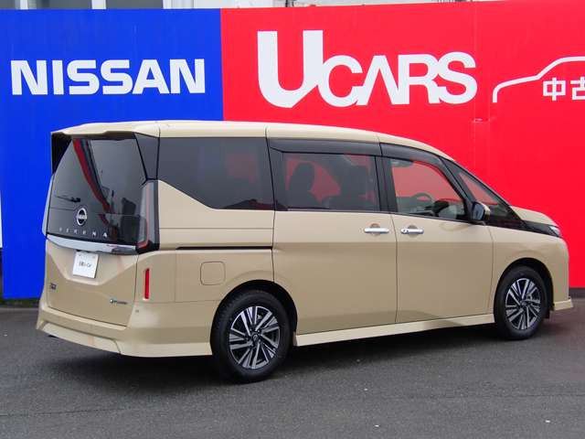 セレナ1.4 e-POWER ハイウェイスターV