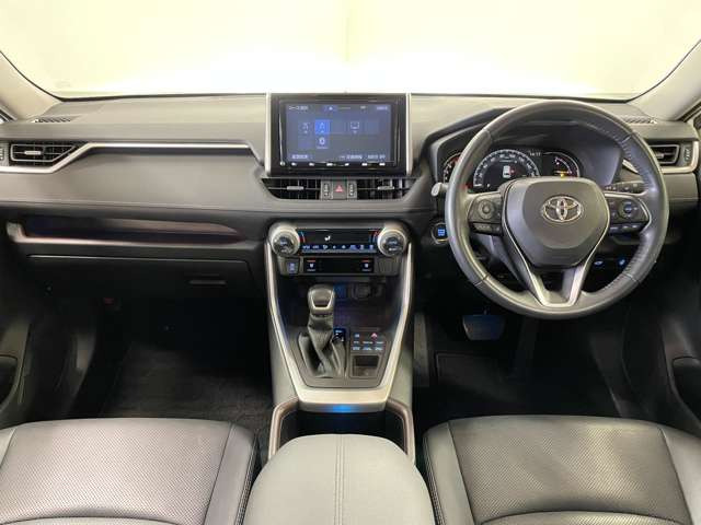 RAV42.0 G 4WD