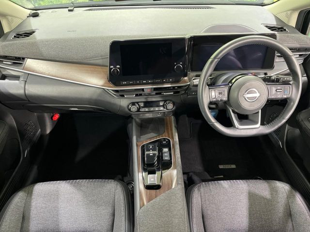 ノートオーラ1.2 G FOUR 4WD