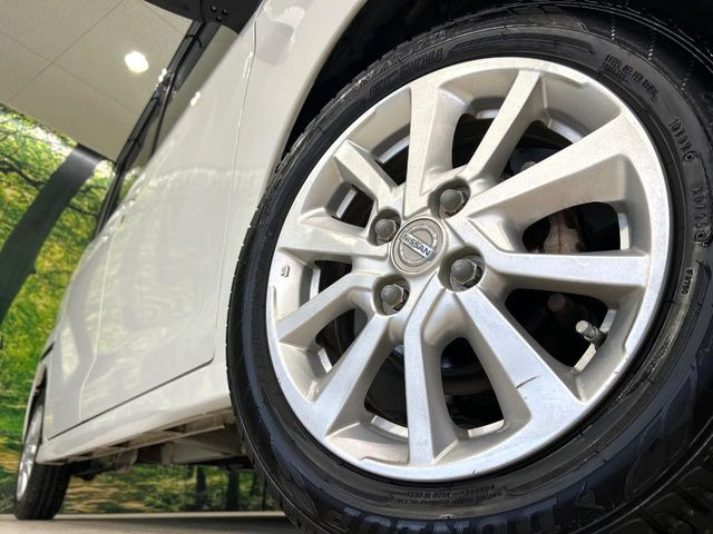 �y����14�C���`�A���~�z�C�[���z�O�ςɃ}�b�`���������A���~�z�C�[���𑕒����Ă���܂��B�e��ЊO�A���~�z�C�[����A�X�^�b�h���X�^�C�����戵�����Ă���܂��B���񂲑��k����������