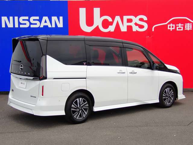 セレナ1.4 e-POWER ハイウェイスターV