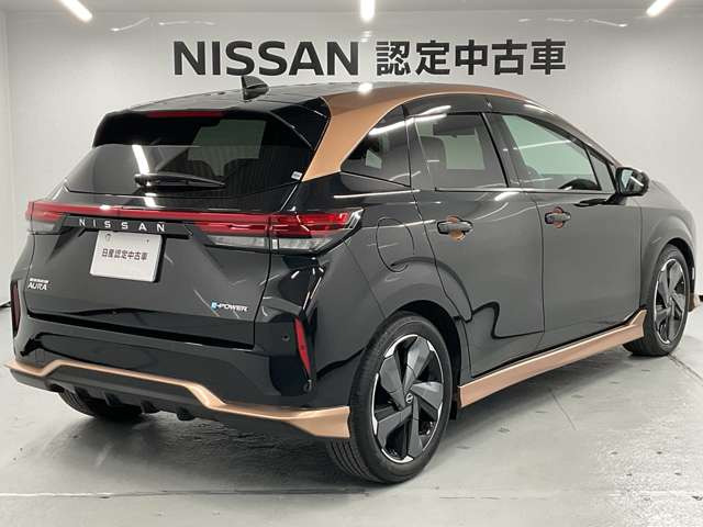 ノートオーラ1.2 G レザーエディション