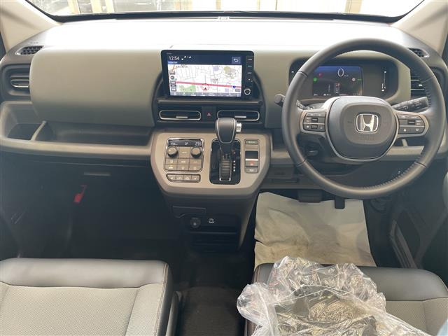 フリード1.5 e:HEV クロスター