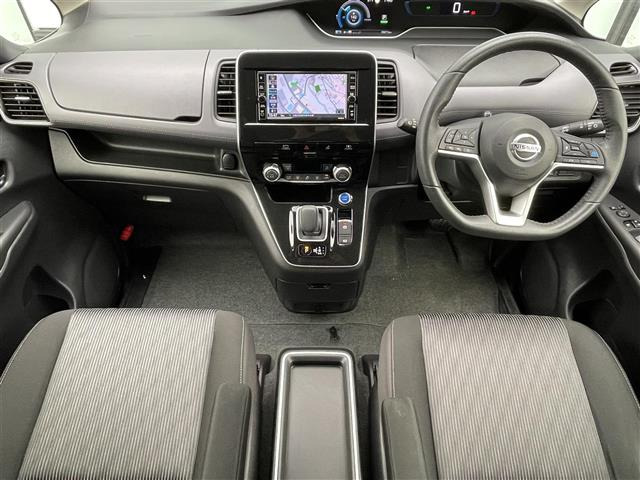 セレナ1.2 e-POWER ハイウェイスターV