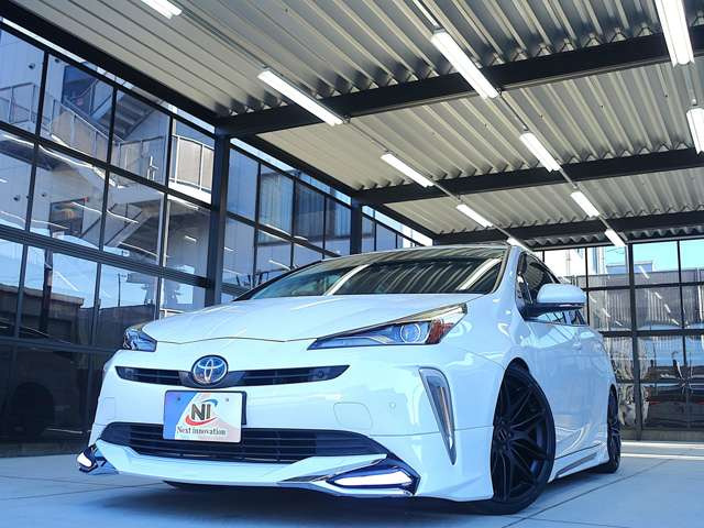 プリウス1.8 S