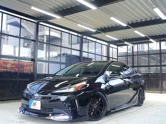 プリウス1.8 S