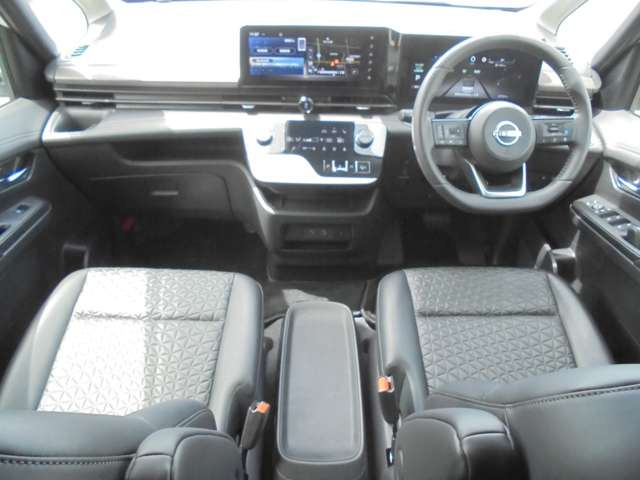 セレナ1.4 e-POWER ハイウェイスターV