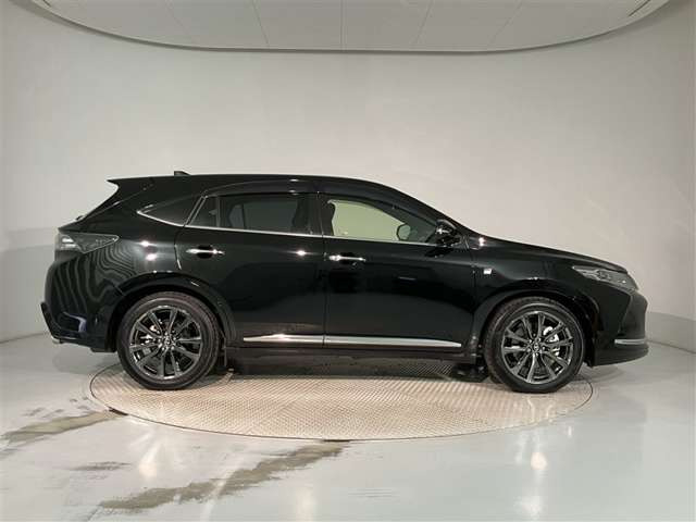 ハリアー2.0 ターボ エレガンス GR スポーツ 4WD