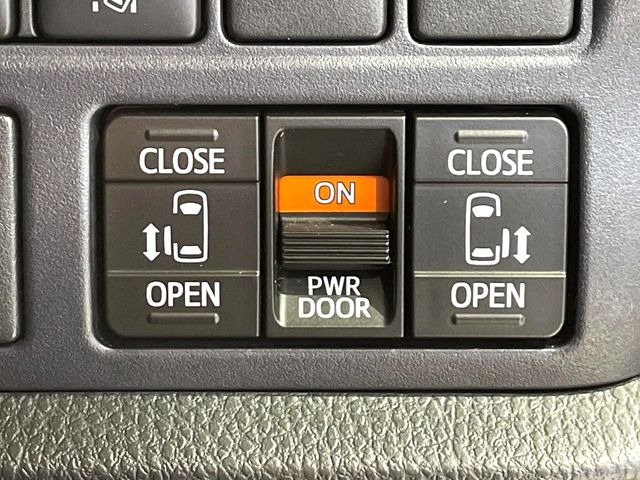 ヴォクシー2.0 ZS 煌II