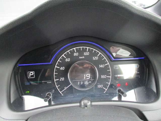 ノート1.2 e-POWER X ブラックアロー