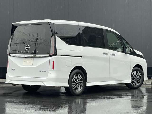 セレナ1.4 e-POWER ハイウェイスターV