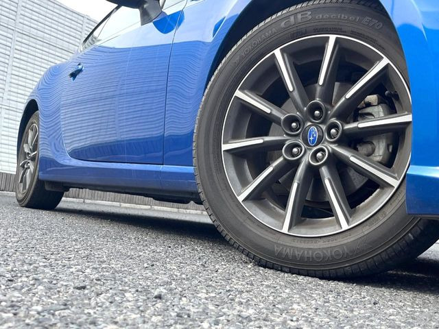 �y�����A���~�z�C�[���z�O�ςɃ}�b�`���������A���~�z�C�[���𑕒����Ă���܂��B�e��ЊO�A���~�z�C�[����A�X�^�b�h���X�^�C�����戵�����Ă���܂��B���񂲑��k����������
