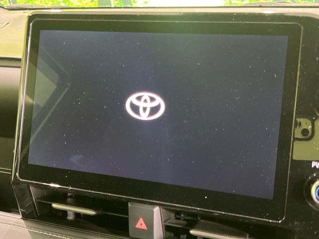 【10.5インチ ディスプレイオーディオ】大画面のディスプレイはAppleCarPlayやAndroidAutoが利用可能。大きな画面でスマホナビアプリ等が利用いただけます♪