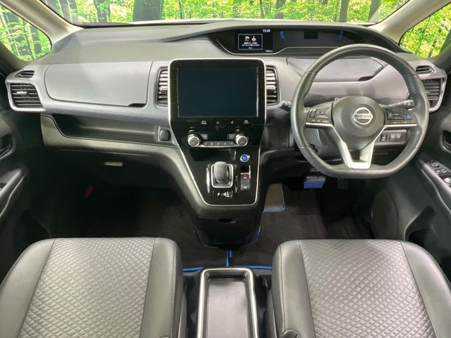 セレナ1.2 e-POWER ハイウェイスターV