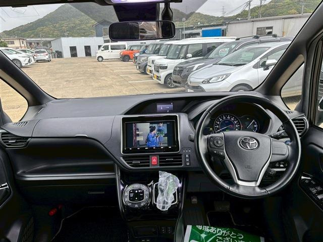 ノア1.8 ハイブリッド Si W×B II