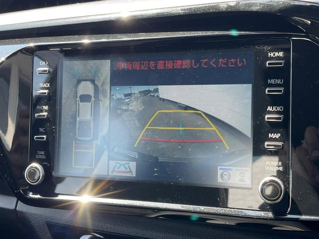 【パノラミックビューモニター】専用のカメラにより、上から見下ろしたような視点で360度クルマの周囲を確認することができます☆死角部分も確認しやすく、狭い場所での切り返しや駐車もスムーズに行えます。