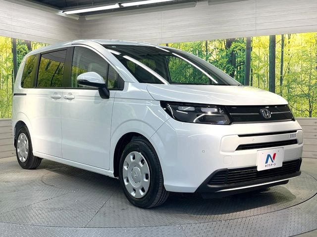 安心の最長10年・走行無制限保証(有償)をご用意。保証内容も充実はもちろん、無料点検&オイル交換や、年中無休の全国・24時間ロードサービスも付帯されておりますのでご安心下さい。