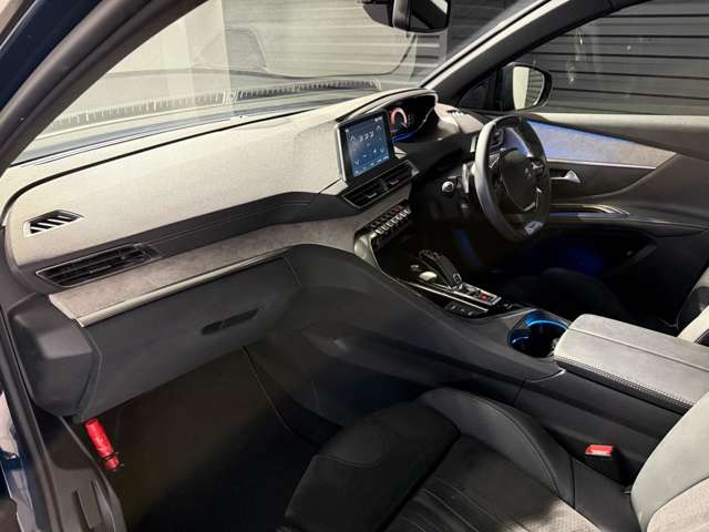 5008GT ブルーHDi ディーゼル