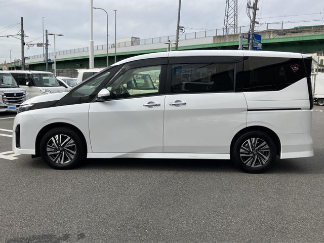 セレナ2.0 ハイウェイスターV