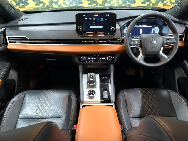 アウトランダーPHEV 2.4 P 4WD