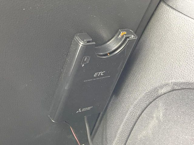 【ETC】高速道路の料金所をストレスなく通過!話題のスポットやサービスエリアに多い「スマートIC」利用時は必須のアイテムです。当店でセットアップを実施、ご納車当日からすぐにご利用いただけます!