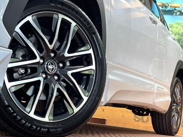 �y����18�C���`�A���~�z�C�[���z�O�ςɃ}�b�`���������A���~�z�C�[���𑕒����Ă���܂��B�e��ЊO�A���~�z�C�[����A�X�^�b�h���X�^�C�����戵�����Ă���܂��B���񂲑��k����������