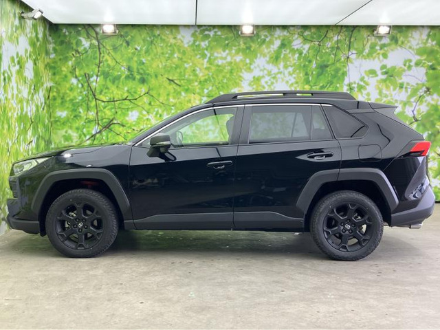 RAV42.0 アドベンチャー オフロードパッケージ II 4WD