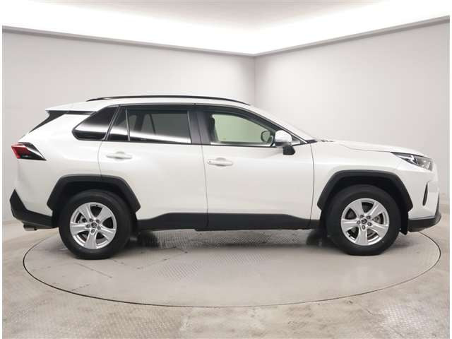 RAV42.5 ハイブリッド X E-Four 4WD