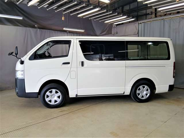 ハイエースバン2.8 DX ロング ディーゼル 4WD