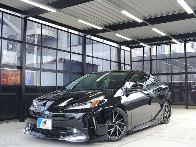 プリウス1.8 S