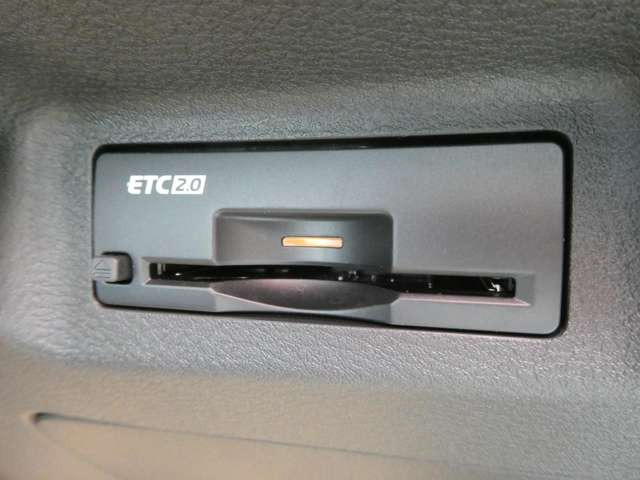 今では当たり前のETC♪最新2.0搭載☆高速道路も楽々通過!!