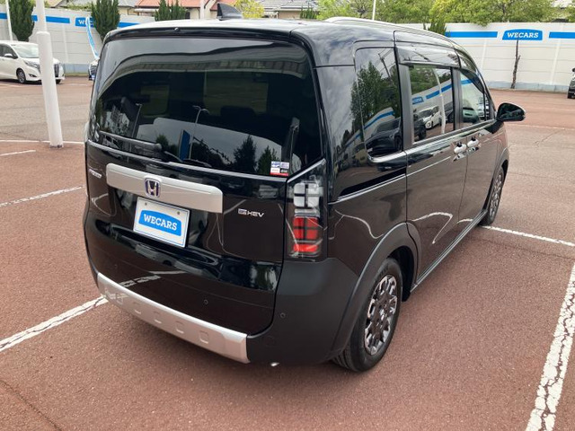 フリード1.5 ハイブリッド クロスター