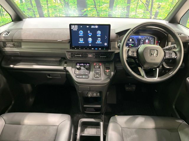 ステップワゴン2.0 e:HEV スパーダ プレミアムライン