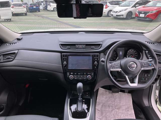 エクストレイル2.0 20Xi 4WD