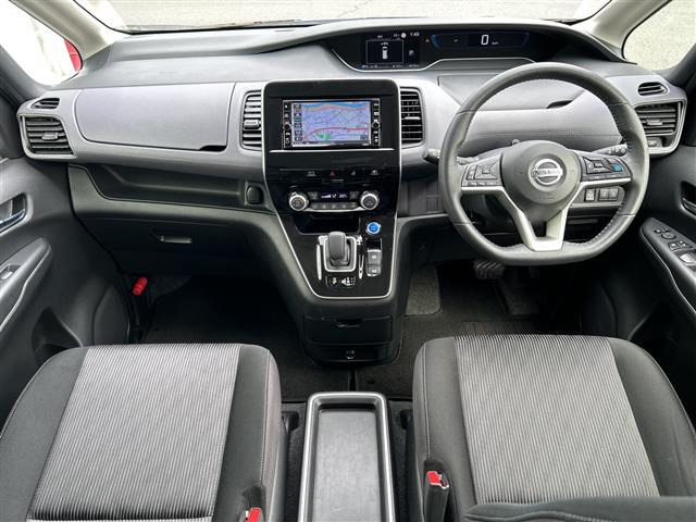 セレナ1.2 e-POWER ハイウェイスターV