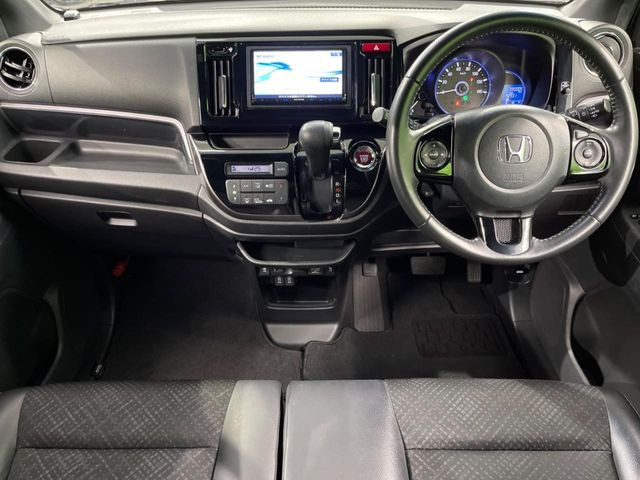 N-WGNカスタムG Lパッケージ