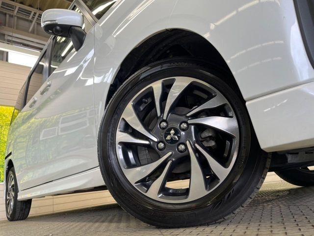 �y����15�C���`�A���~�z�C�[���z�O�ςɃ}�b�`���������A���~�z�C�[���𑕒����Ă���܂��B�e��ЊO�A���~�z�C�[����A�X�^�b�h���X�^�C�����戵�����Ă���܂��B���񂲑��k����������