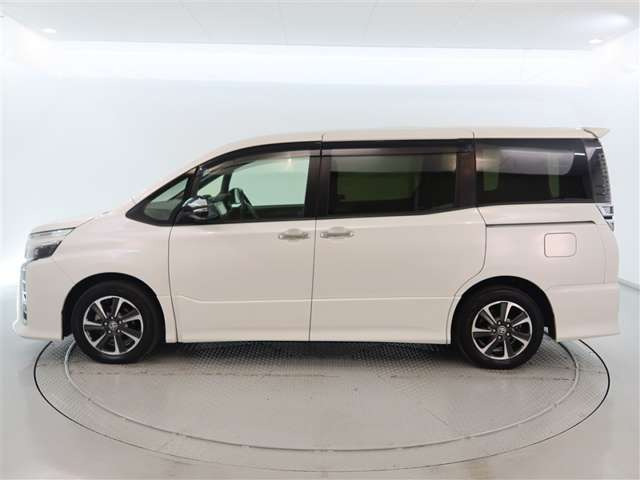 ヴォクシー2.0 ZS 煌III