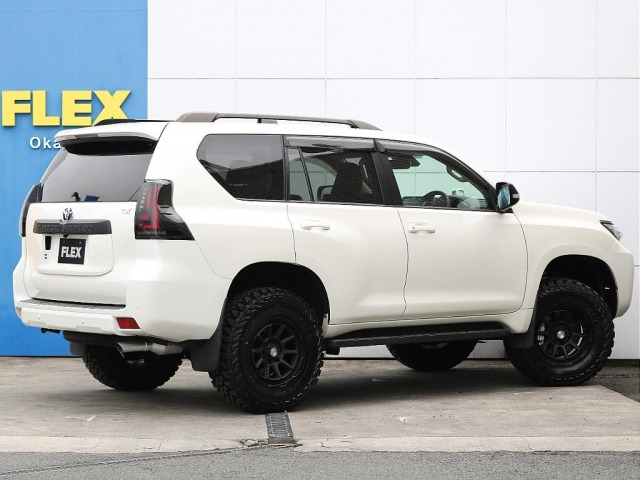 ランドクルーザープラド2.7 TX Lパッケージ マットブラック エディション 4WD