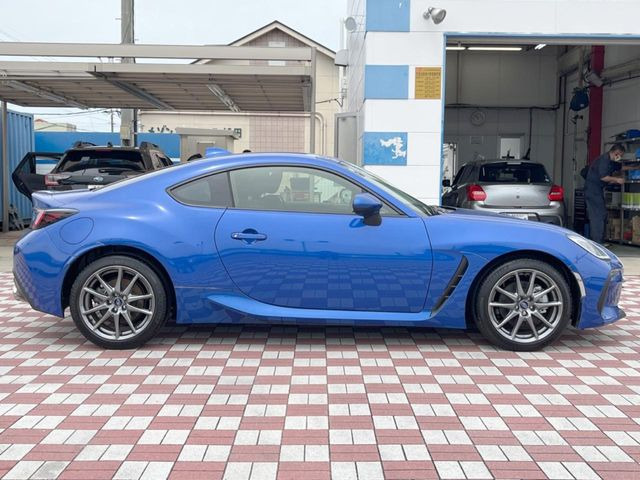 �������x�̃K���X�疌�ŝ����͂������A�㎿�ȃc���E����������B���O����_���J�����؂Ȉ��Ԃ�ی삵�A�F�����E�򉻂�h�~�B�u�e�X�v���b�V���R�[�g�v�A�u�e�v���~�b�T�R�[�g�v���炨�I�т��������܂��B