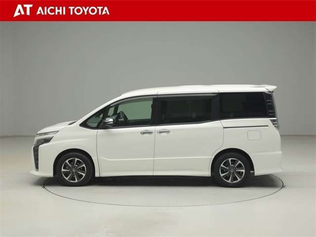 ヴォクシー2.0 ZS 煌