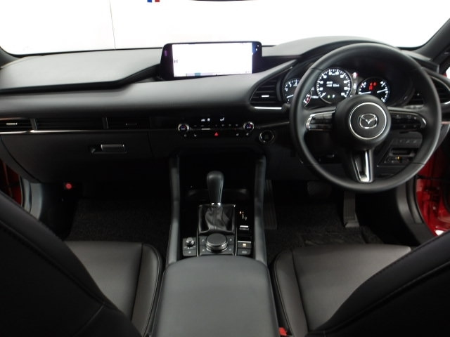 MAZDA3ファストバック1.5 15S レザー ツーリング セレクション (ブラック)