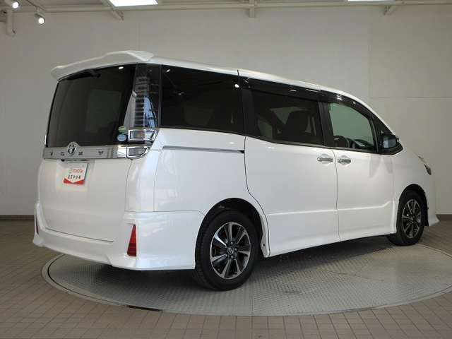 ヴォクシー2.0 ZS 煌