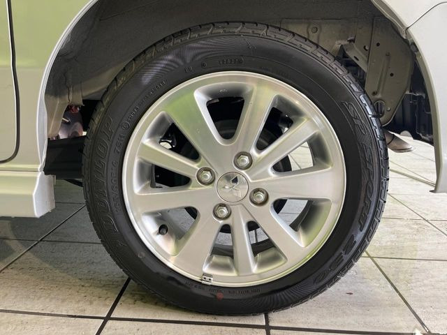 �y����14�C���`�A���~�z�C�[���z�O�ςɃ}�b�`���������A���~�z�C�[���𑕒����Ă���܂��B�e��ЊO�A���~�z�C�[����A�X�^�b�h���X�^�C�����戵�����Ă���܂��B���񂲑��k����������