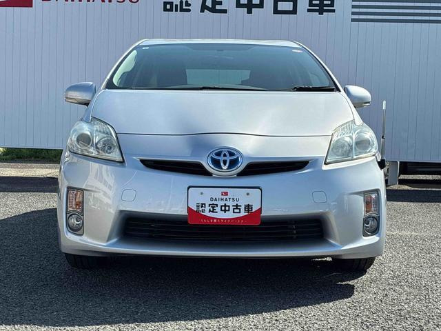 プリウス1.8 S