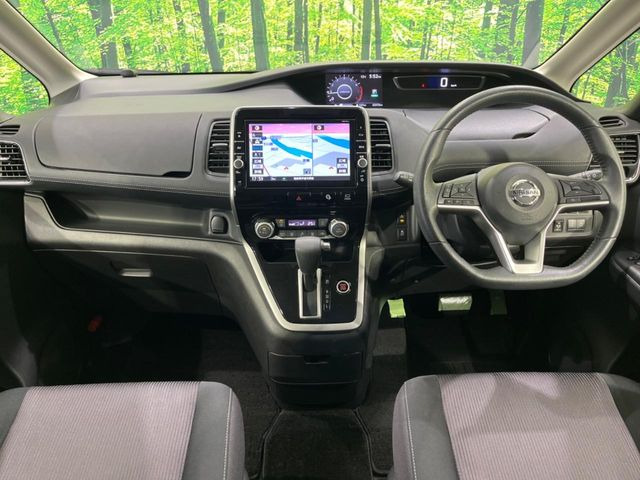 セレナ2.0 ハイウェイスター Vセレクション