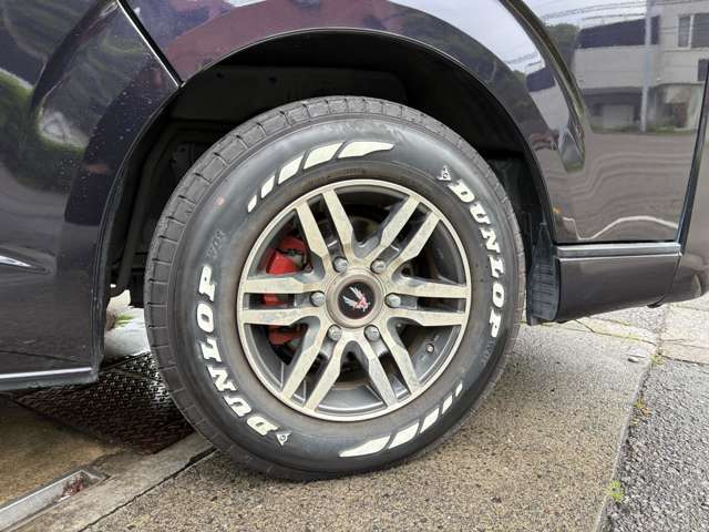 ���f���X�^15�C���`AW������195/60R15 �_�����b�v�z���C�g���^�[