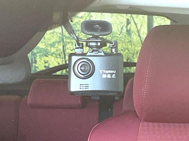 【ドライブレコーダー】ドライブレコーダー装備!走行中はもちろん、あおり運転や事故に遭遇した際、映像で記録し、万一のリスクに備えます。※記録用SDカードはお客様ご自身でご準備いただく必要があります。